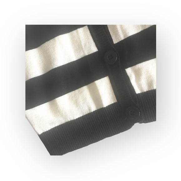 new LF Millau ᯾ Stripe V Neck Long Cardigan Duster Sweater ᯾ Black + White - Picture 6 of 11